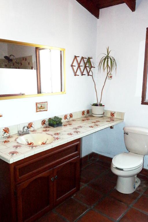 Quinta Los Arrayanes Hotel Ensenada Ruang foto