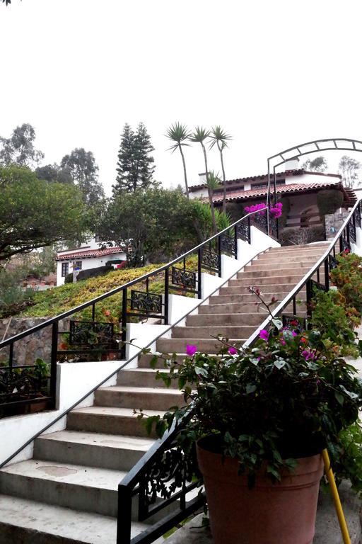 Quinta Los Arrayanes Hotel Ensenada Bagian luar foto